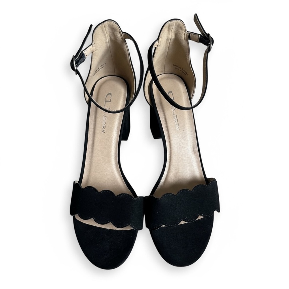 Chinese Laundry Black Suede Scalloped Ankle Strap Block Heels Resort Sandals 9.5